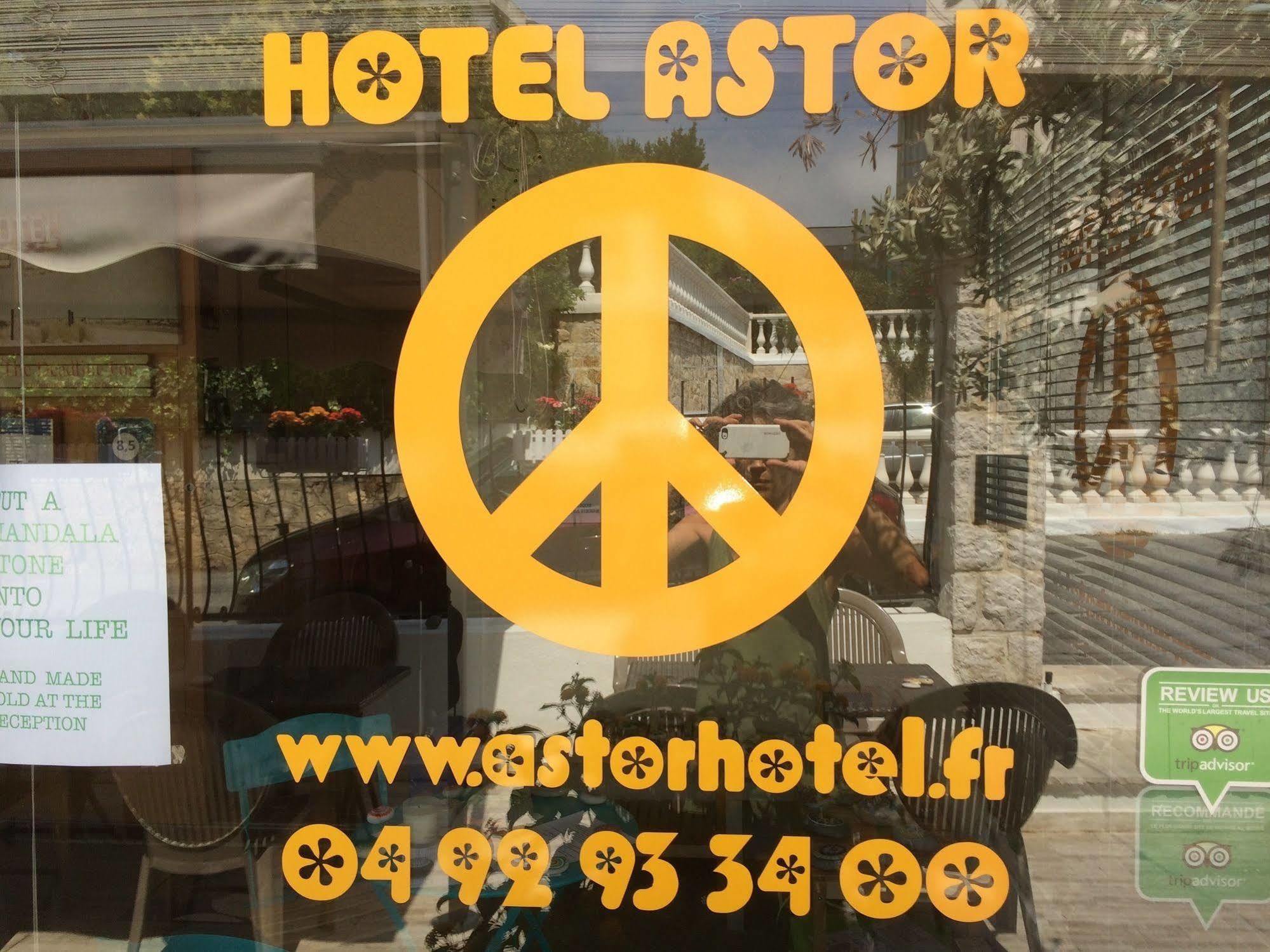 Hotel & Studios Astor ジュアン・レ・パン エクステリア 写真